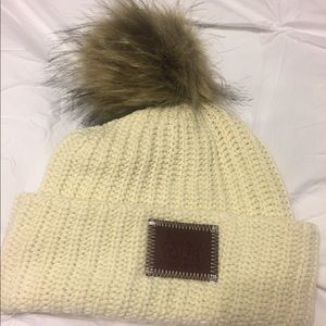 NEW Love your melon Pom Pom beanie